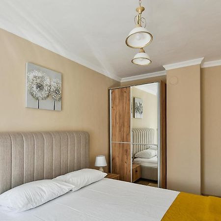 Top Location Flats In Varna Luaran gambar